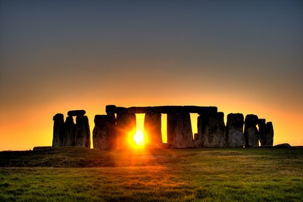 Stonehenge_sun