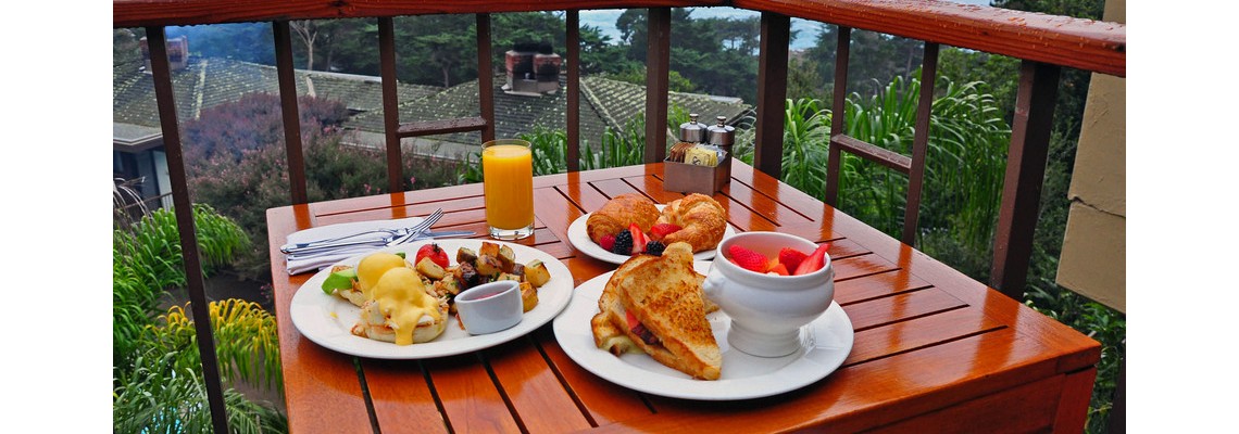 5.-Breakfast-at-California-Market